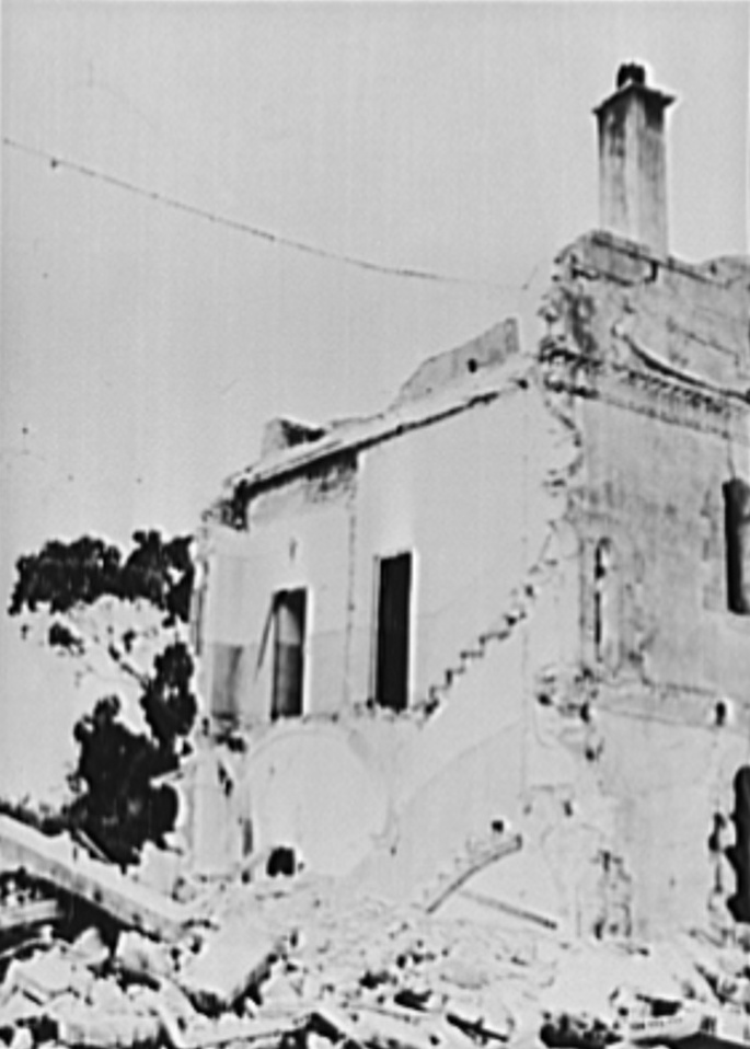 Luftwaffe dive bombers have raided North African port of Algiers, demolishing an orphanage run by Catholic nuns. Fifteen Sisters are dead- they stayed in the to pray while others led 60 orphans to an air-raid shelter. https://t.co/PqsP0eZwDz https://t.co/3d1NcHXUUR