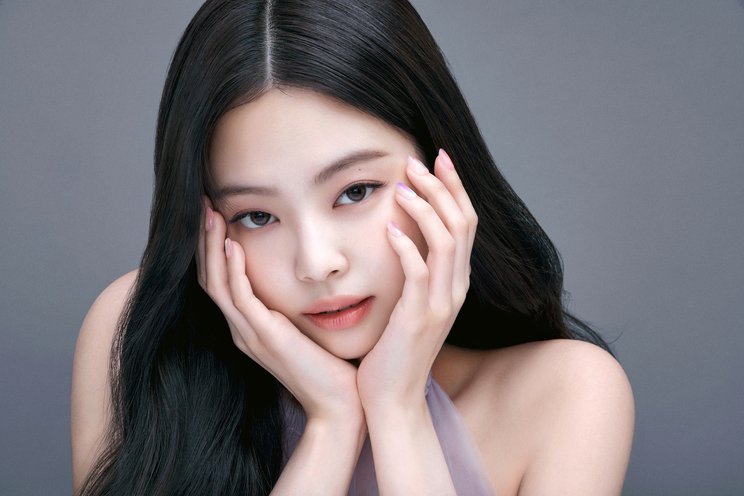 Jennie_Update's tweet photo. ▪ Jennie ranks #6 in Brand Reputation (April)
▪ She never left top 20 ranking (#18) since July 2018 (33 months)  

#JENNIE https://t.co/IxI9kbvWfm