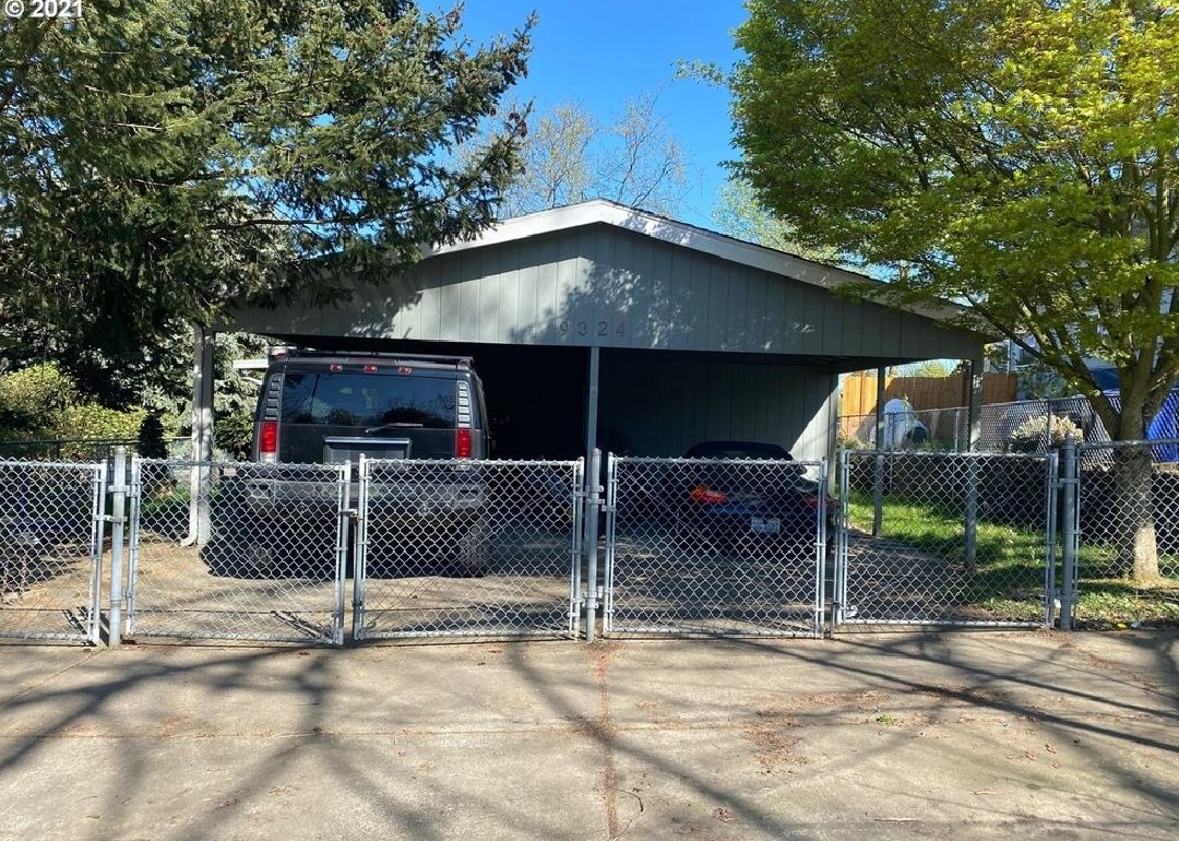 The Best of Zillow on Twitter "They fit the entire British Museum in