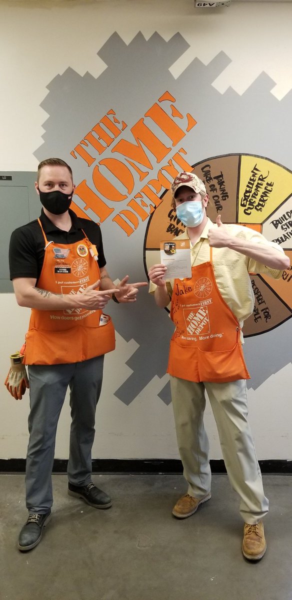 New D31 Associate Jake Saul getting on the VOC for his upbeat and fun customer service! You know we had to recognize the amazing way he takes care of all our customers!  #westinthehouse #GET #customersatisfaction <a href="/THDGabeC/">THDGabeC</a> <a href="/RealJayPeee/">Jon Peters</a> @_Pakiza_ @Ken_D19DM