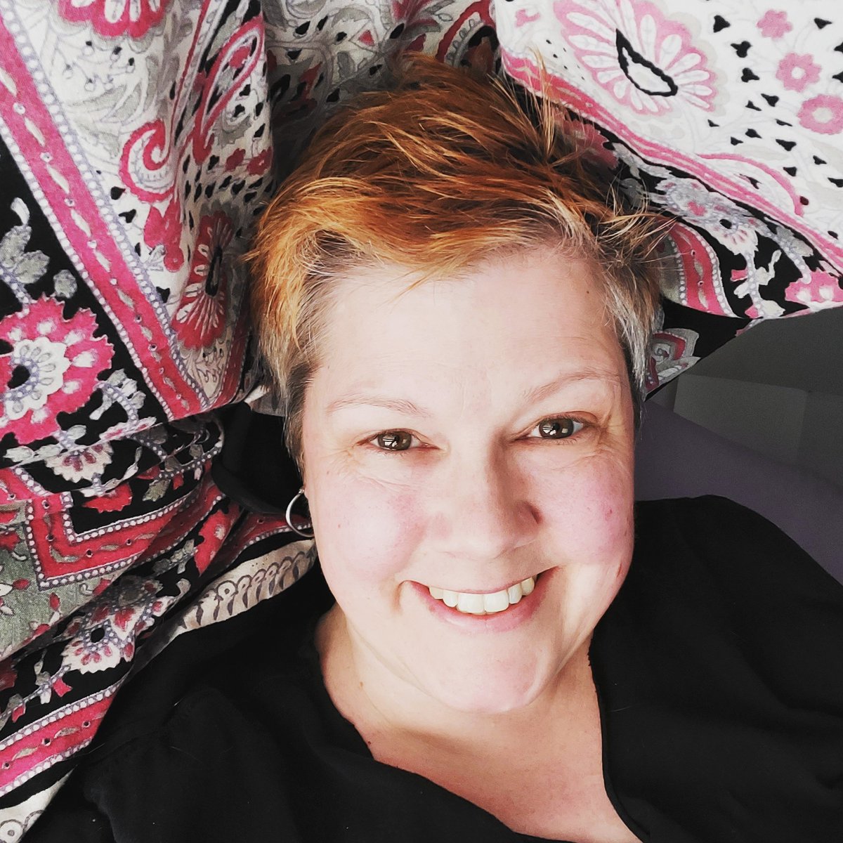 amyameliakm's tweet photo. Wk15: Forgot last week again. Did another round of colour remover because the faded pink/red was distracting. Show me what u got @David_Frederick
#hairjourney #newyearnewhair #shorthairdontcare #bleachedhairdontcare #challengemyself #adventuresofamy #klunatics #aaaandposted https://t.co/bVYBdH2Zqp