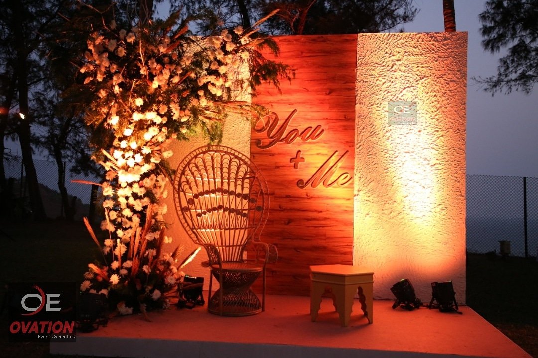 No party's complete without an ultra-chic backdrop for #photoop So when its time to plan an event — whether it's a wedding or a birthday bash 'Should I have a backdrop?' #ovationeventsnrentals #connect 9987874663 #weddingathome #covidweddings #covid_19 #weddingrentals #ovationenr