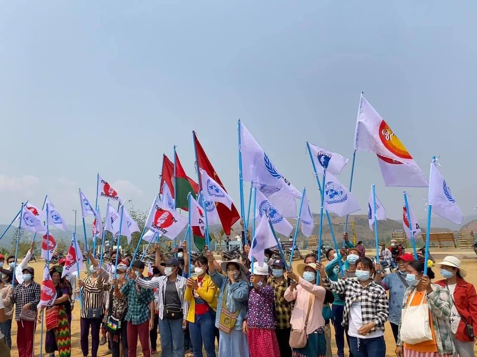 nslwin's tweet photo. Protest in Saing Taung, Hpa-Kant, Kachin State 

#WhatsHappeningInMyanmar #Apr18Coup #MilkTeaAlliance https://t.co/DmiiLzfpFH