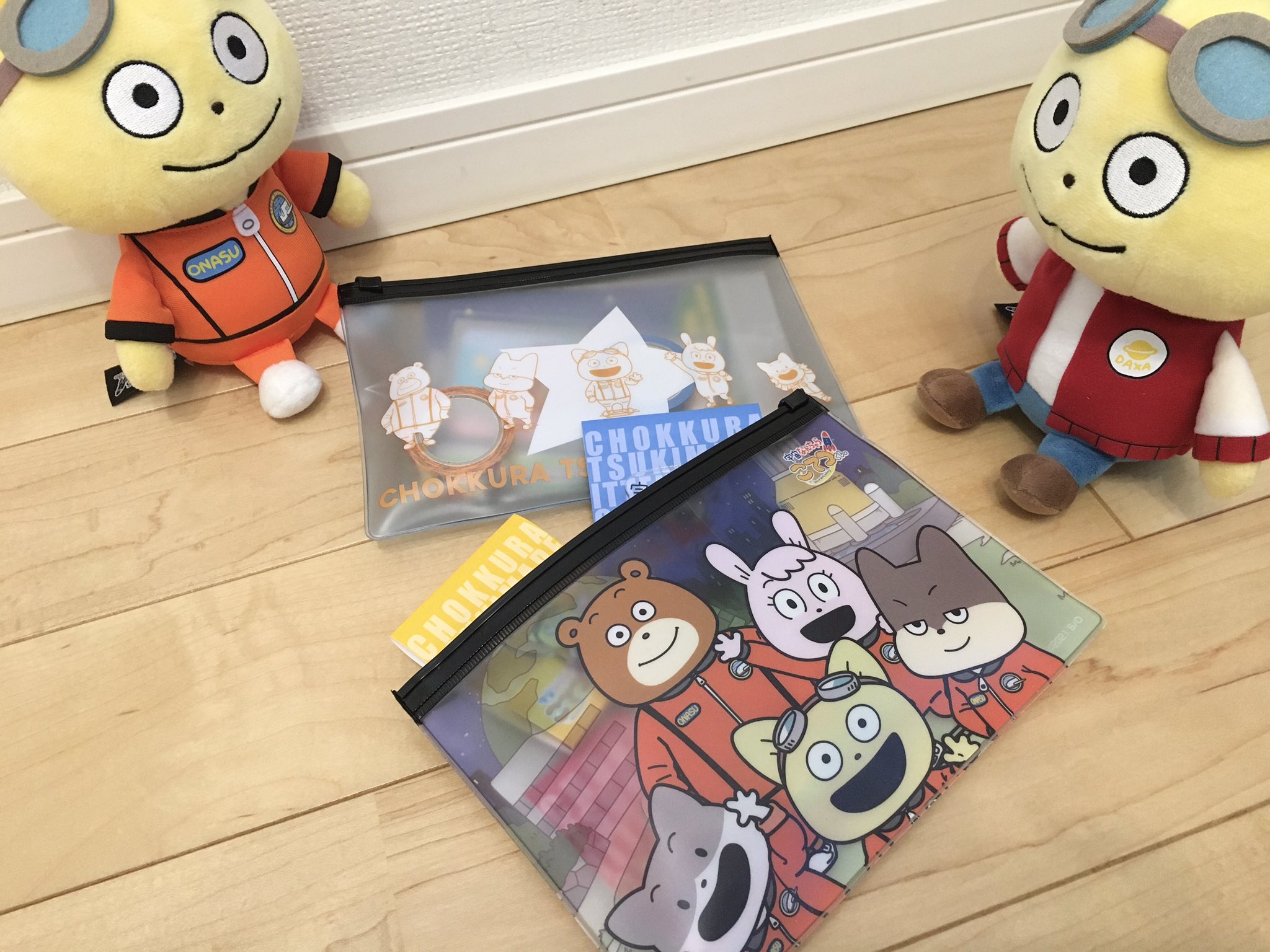 宇宙なんちゃら こてつくん 公式 グッズ情報 こてつくんグッズをご紹介 アクリルクリップ4種 プリントやテストをとめたり 書類提出する時に使いたいですね にんむ完了 いまのは満点 宇宙なんちゃらこてつくん こてつくん T Co