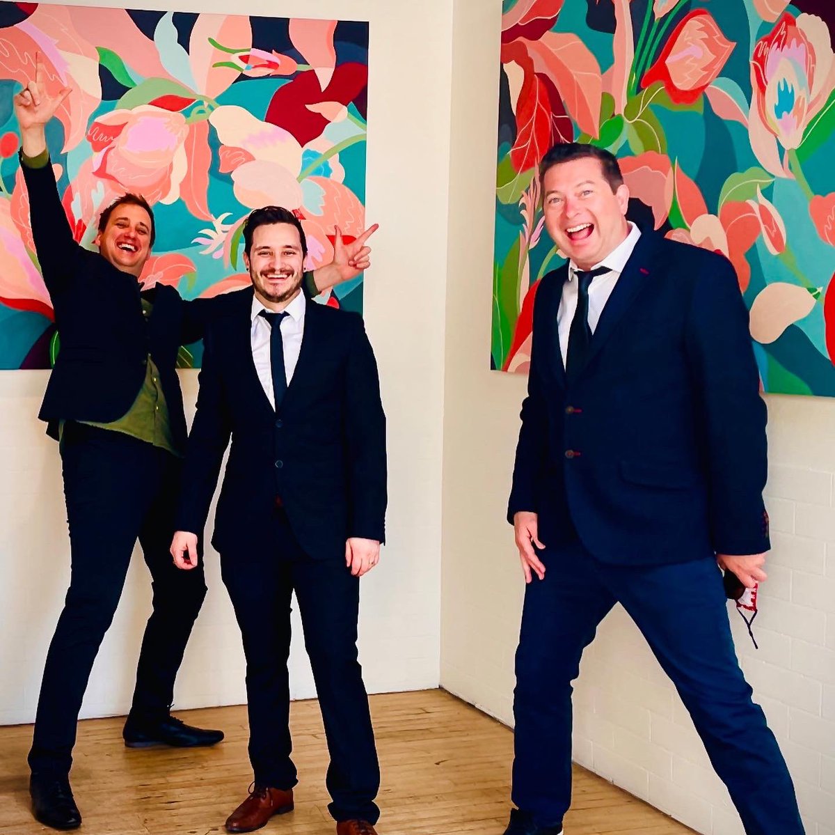 VaudevilleTV's tweet photo. Honoured to be nominated for our ADR work @lovecrafthbo at tonight’s  @cinemaaudiosociety awards. A truly amazing team effort from all the Vaudeville group.And yes this has been our bubble for over a year and yes we have got to know each other quite intimately! https://t.co/hPMYdmq9dF