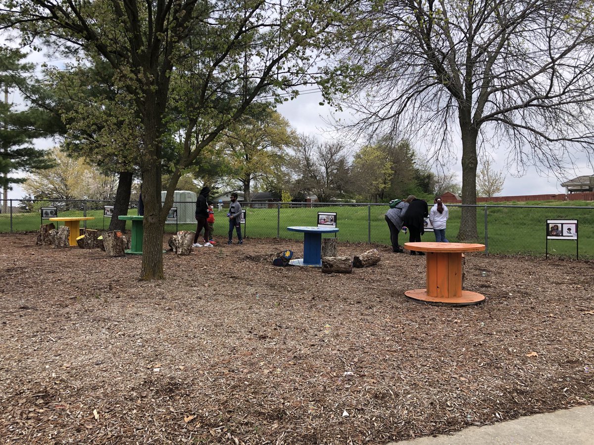 MsPriceDRE's tweet photo. Decent turnout for the @DerbyDragons StoryWalk grand opening, despite the chilly weather! @cpslibrarymedia #cpsbest #DREamSchool https://t.co/MttjeLyzBB