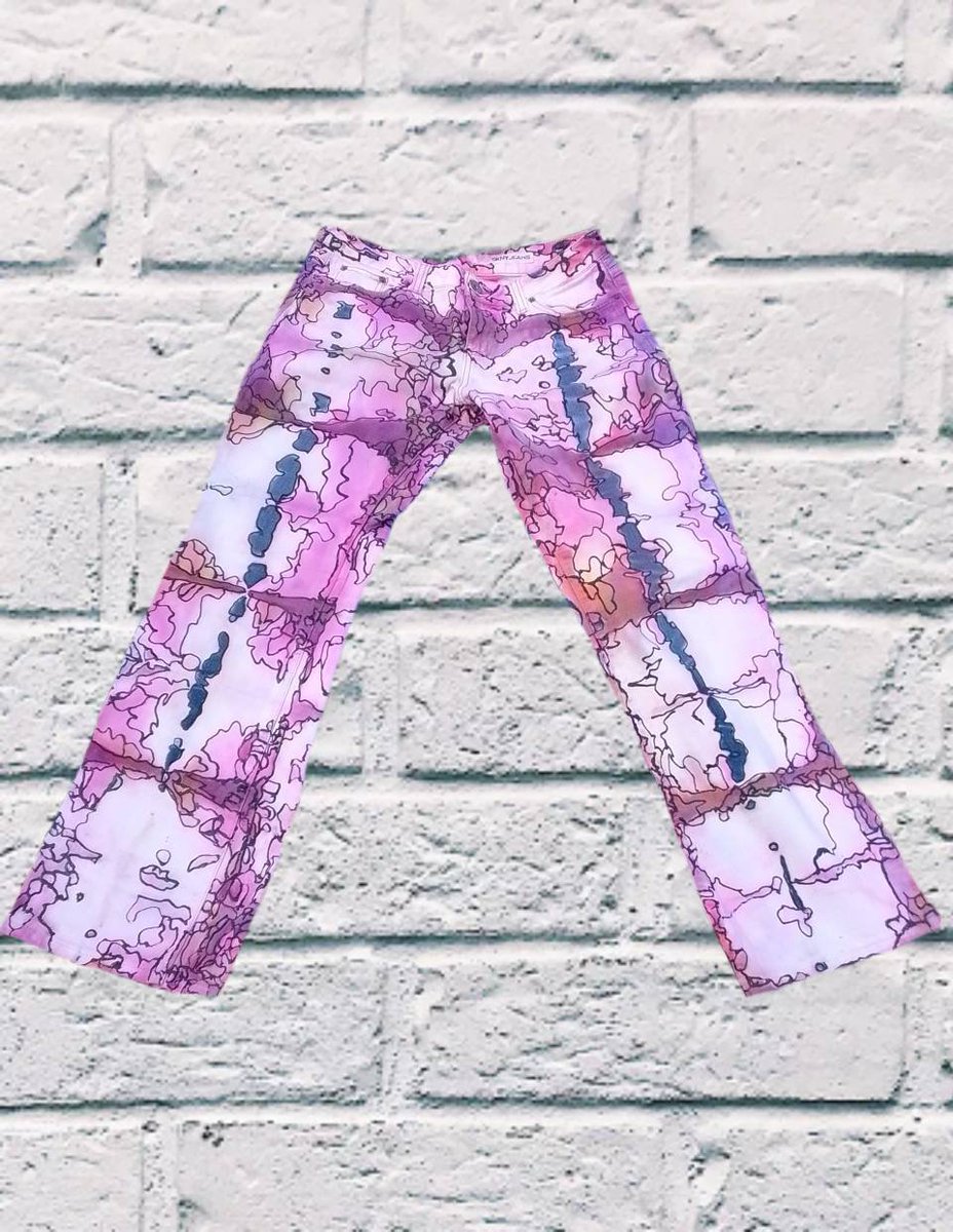 Excited to share the latest addition to my #etsy shop: Size 10. Pink and purple Tie-dyed and hand painted jeans. #pink #purple #bohohippie #wearableart #pinktiedyedjeans #handpaintedjeans #size10giftforher #uniquegiftforher etsy.me/3v3VPX1
