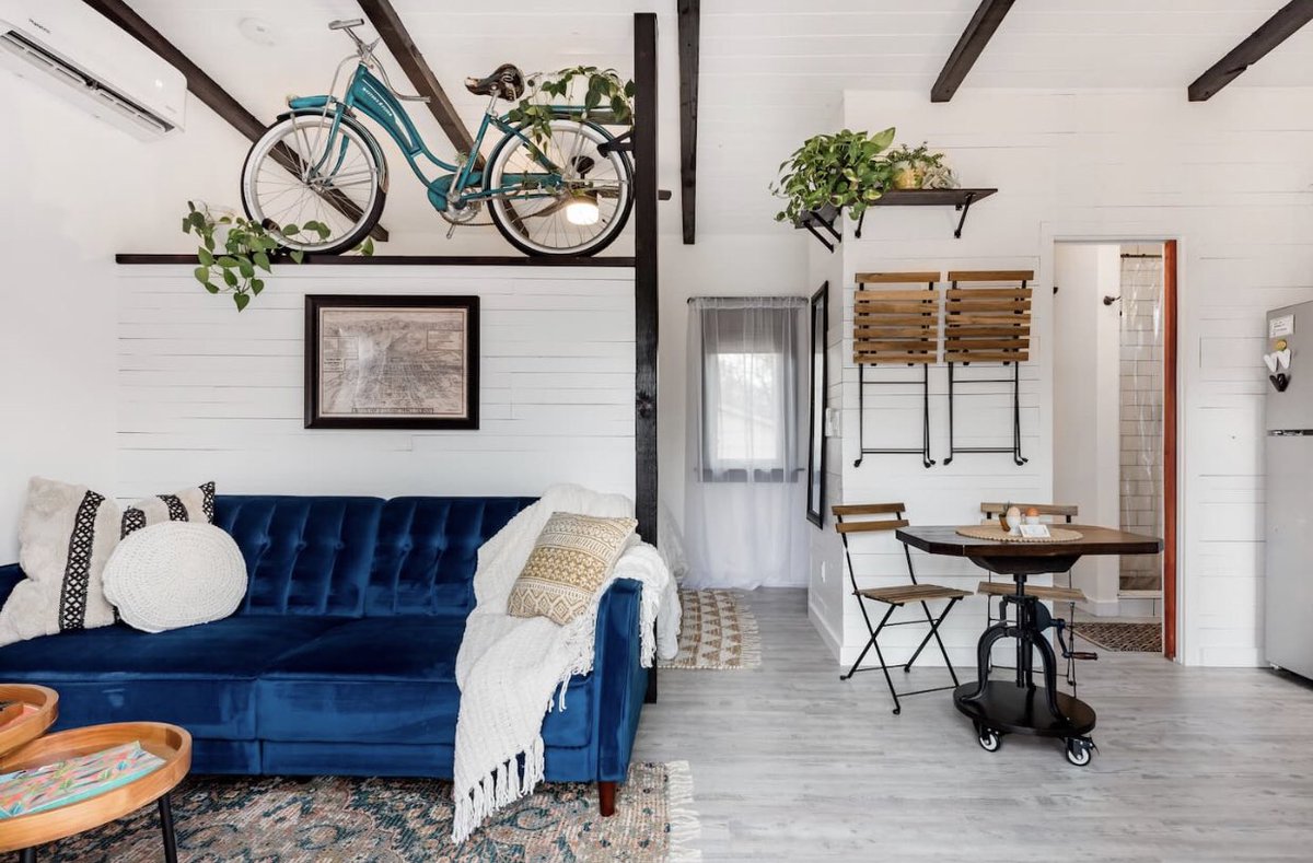 realtinyhouse's tweet photo. The “Golden Egg Cottage” is a 320-sqft backyard tiny house centrally located in Colorado Springs. 

photos by https://t.co/jrDbv3aRIL https://t.co/ORC69pQHXD