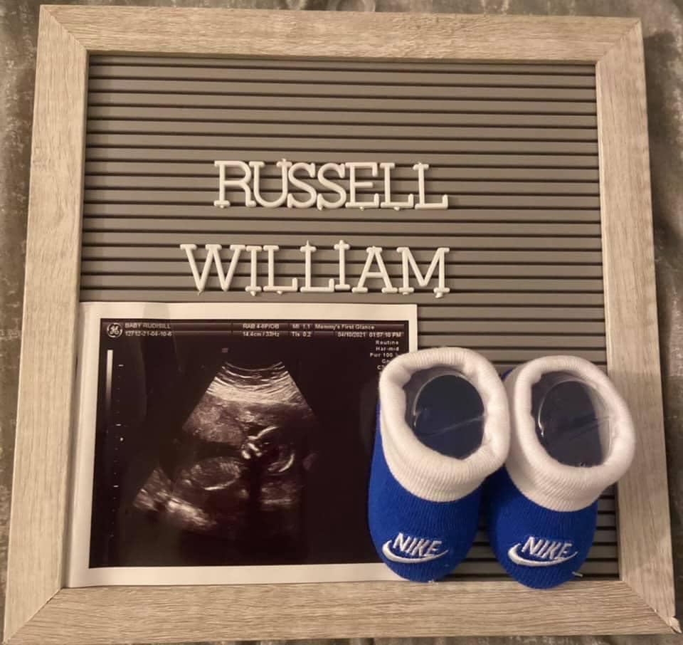 Christaflow's tweet photo. @RUSSELLislovely I'm having my 3rd child, it's a boy... and you know what time it is brother! Thank you again for being a phenomenal long distance friend/brother to me. This is for you my guy. #prydepack https://t.co/g3Y7USlmx7