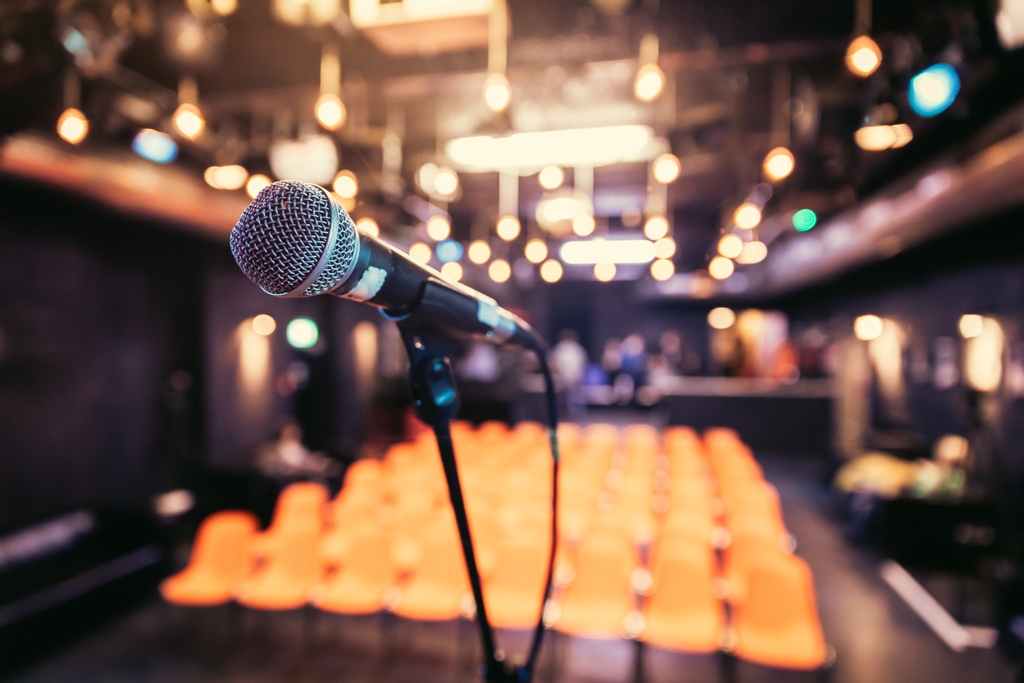 WasatchAVPrd's tweet photo. We're ready for a safe return to in-person events, are you?⁠
⁠
Many of our favorite corporate and charitable organizations are planning a return to their events in 2021.  #hybridevents #sociallydistant 
⁠
#returntoevents #safeeventstosaveevents #postcovid #parkcity #utahevents https://t.co/6fICa6c5i9