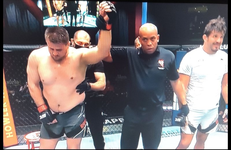 JesusGloryToGod's tweet photo. Way to go Alex!!!! Hope your NUTS are fine! Congrats on your win other guy shit his pants so he hit dirty. @KongRomanov @sinfitnutrition @GenTechHoldings $greh $sinfit #gteh #sinfit https://t.co/DxwwgrkbXB