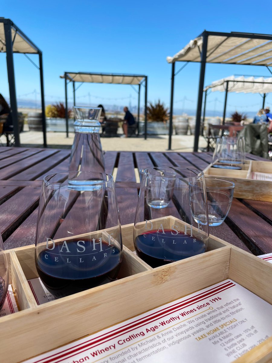 LeeJohnTaylor1's tweet photo. Would highly recommend a visit to @DasheCellars @GerardsPaella https://t.co/QGHBn2Dfjj