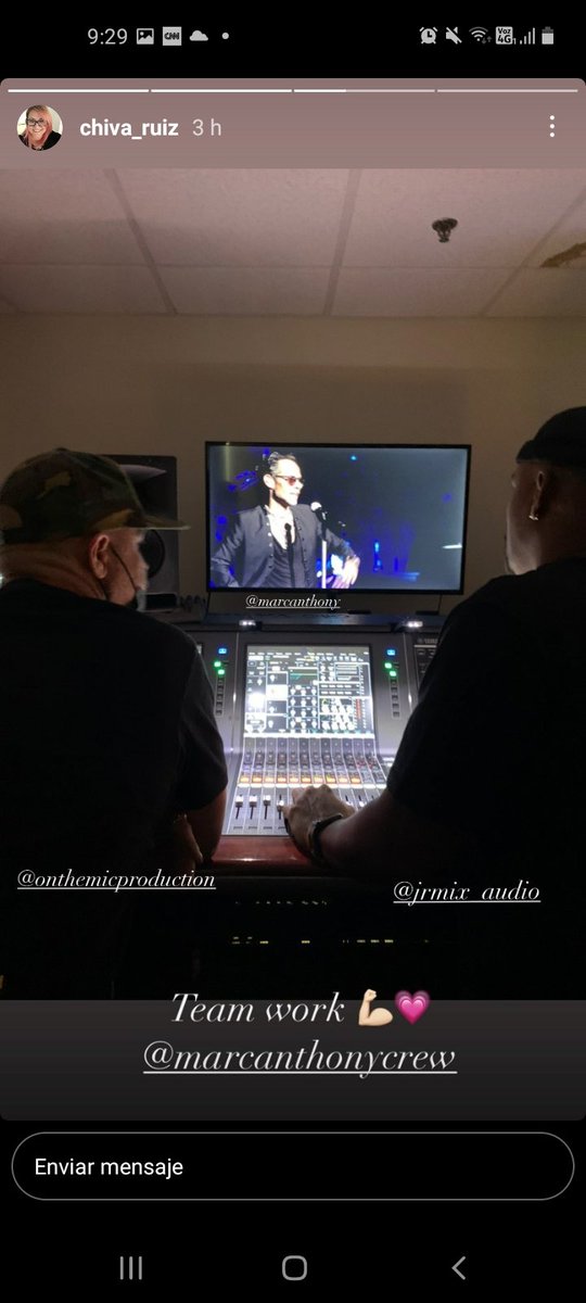 farinitarivera's tweet photo. @PatyVergara12 @MarcAnthony Pues parece que si esta cantando.... solo que el streaming no lo esta transmitiendo https://t.co/pewkDyqXIJ
