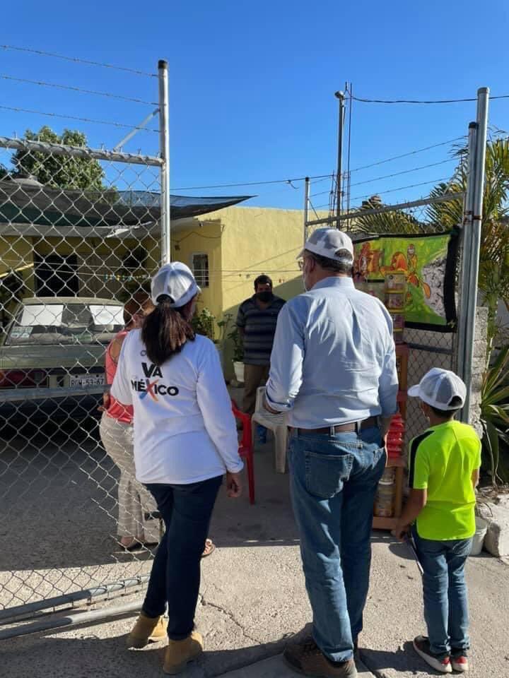 landyacebo's tweet photo. Hoy se visito a los vecinos de la Colonia Zitakua y de la Colonia Prieto Crispín.   Gracias por recibirnos y por su atención ! 
Juntos Con @PoloDominguez 

!En Tepic ya lo hicimos y vamos por más!
#PoloDomínguez
#DiputadoFederal
#Distrito2 @AceboNayarit  @CristinaRuiz_S https://t.co/2khDTSnfBO