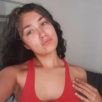 Lizzy_jones05's tweet photo. Great way to finish a trip to the beach house. A selfie then trip to the beach to swim and relax. Perfect end to a holiday. #selfie #beach #Australia #young #dmme #bored https://t.co/nJffbS50Ig