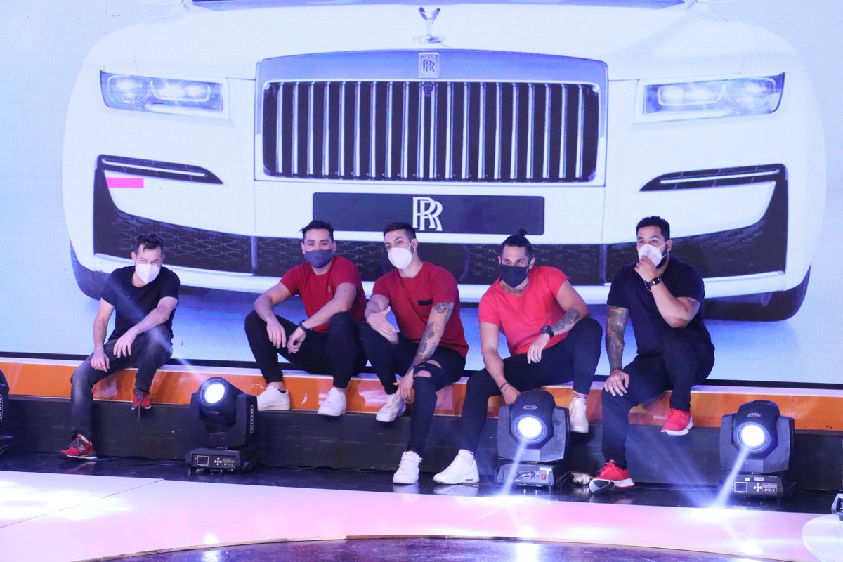 ElConejoTv's tweet image. Electrizante presentación de los #Conejitos 🐰✨⚡

Califica su baile. 😂😎🎉

📌  💻       

telefuturo.com.py