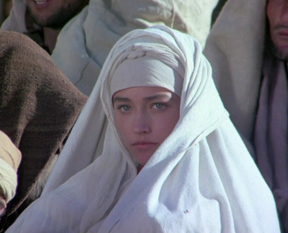 HAPPY BIRTHDAY BONNE FÊTE OLIVIA HUSSEY!      