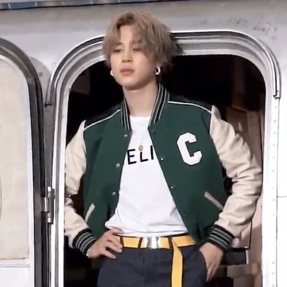 DAHMINCHIVES's tweet photo. #지민 + #다현 — CELINE. https://t.co/rpKwZOMKTI