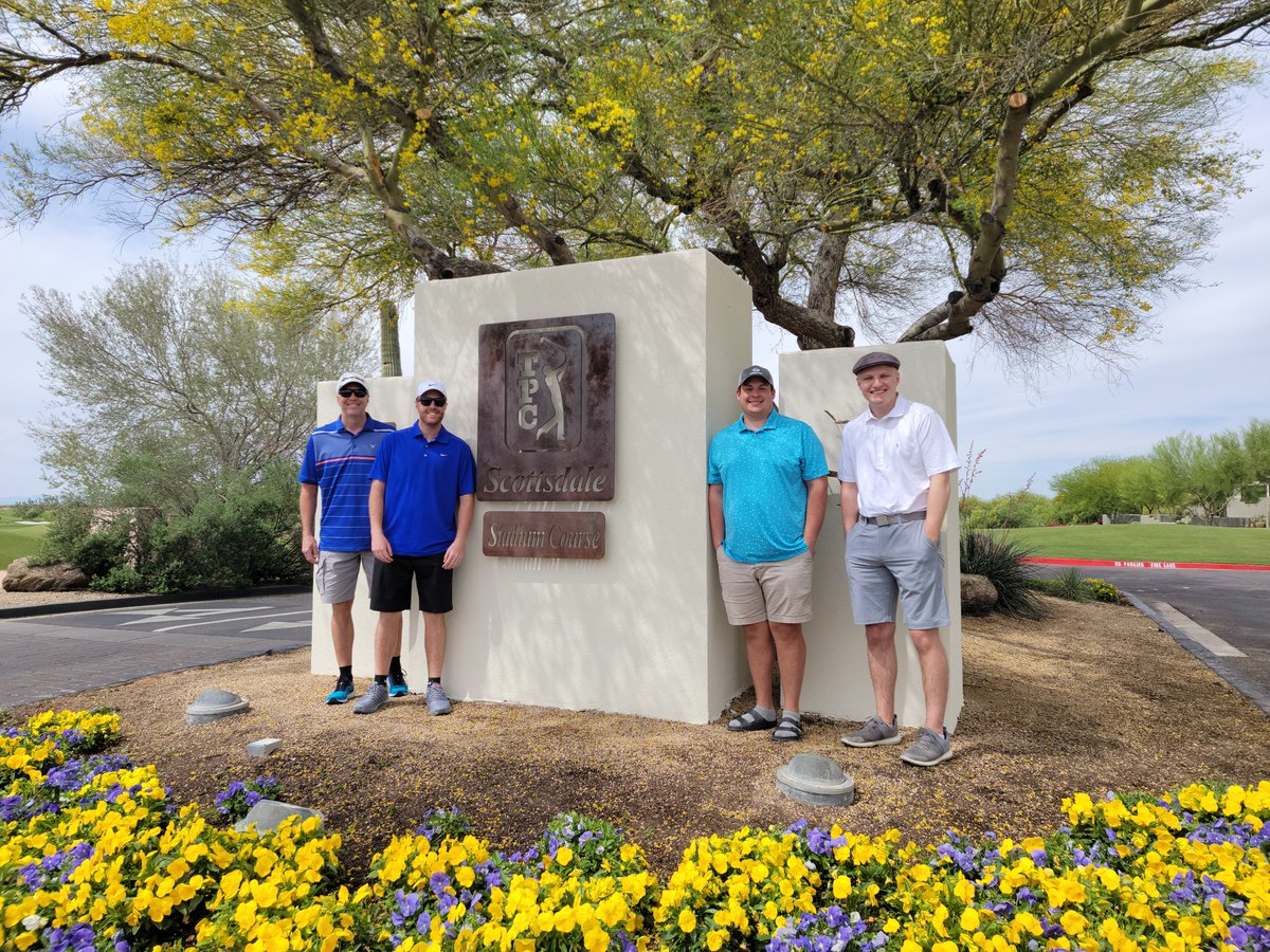 ATWilder15's tweet photo. AZ Day 3 #TPCScottsdale #StadiumCourse https://t.co/NafJ0Lcj7M
