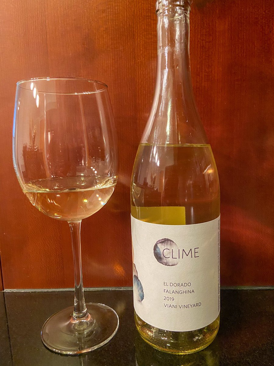 Drinking Clime Wines tonight, a minor flex but a big celebration of what will surely be an Olympic Trials qualifier for <a href="/SarL2006/">Sarah Lancaster</a> out in LA tonight. So pumped up!