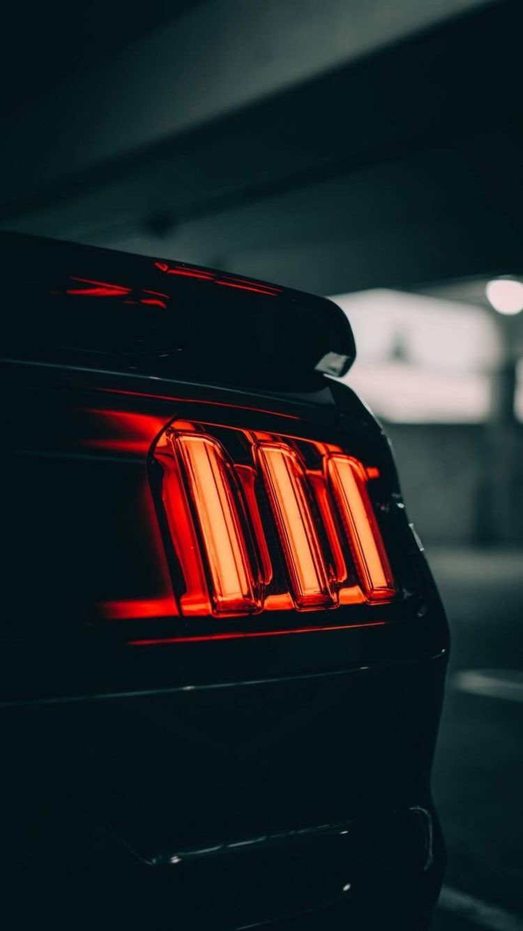 Luis Manuel Lopez De Dia O De Noche Clasico O Moderno Es El Referente Y Cumpleanos Hoy Hb2u Mustang Mustangday Fordmx