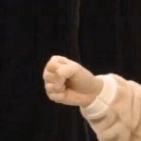 쬐끄마면서요...