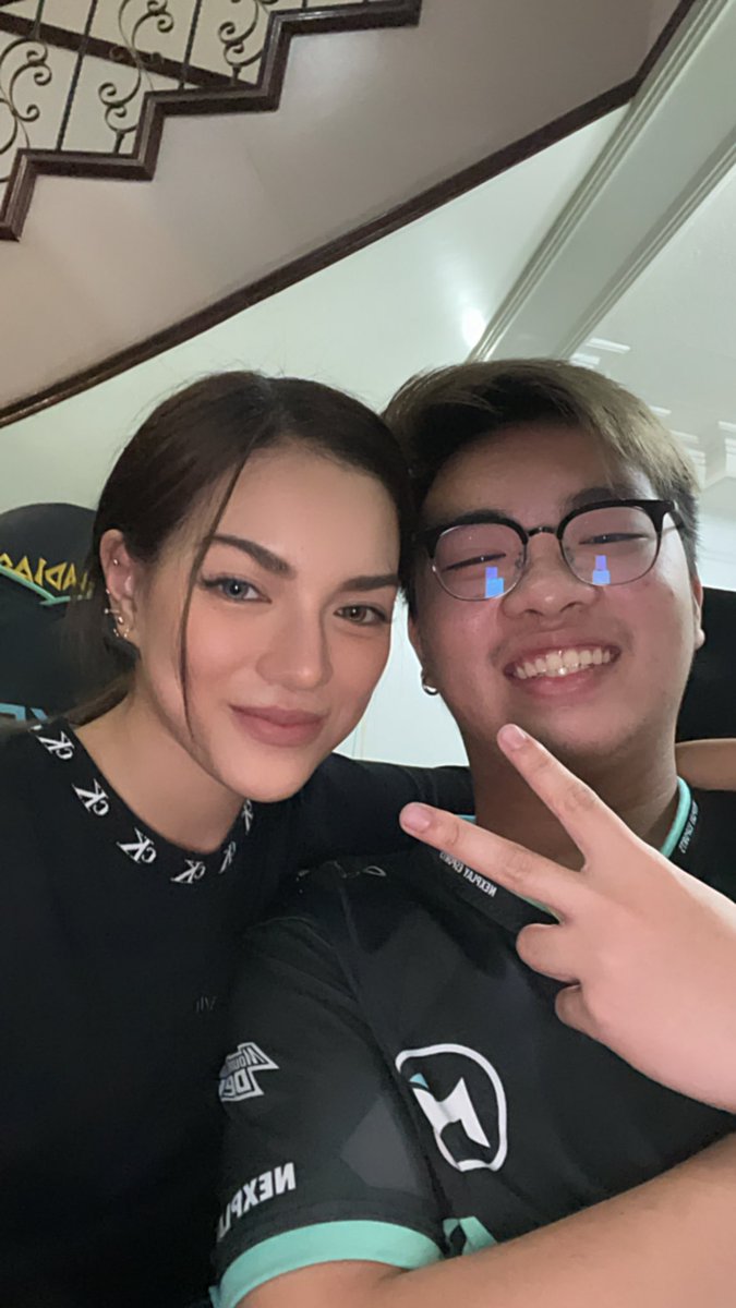 Tumutupad ako sa usapan <a href="/h2wooff1cial/">H2WO</a>