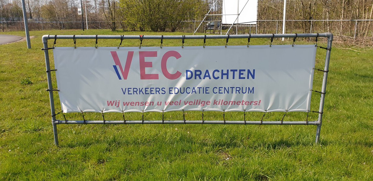 Thuis Trophy (@thuistrophy) on Twitter photo Tijdens de eerste stop bij het <a href="/VECDrachten/">VEC Drachten</a> worden onze deelnemers culinair verwend door <a href="/jancooks4you/">Jan Cooks 4 You</a> Effe wachten... Pizza! #rally #thuistrophy2021 Tijdens de eerste stop bij het <a href="/VECDrachten/">VEC Drachten</a> worden onze deelnemers culinair verwend door <a href="/jancooks4you/">Jan Cooks 4 You</a> Effe wachten... Pizza! #rally #thuistrophy2021
