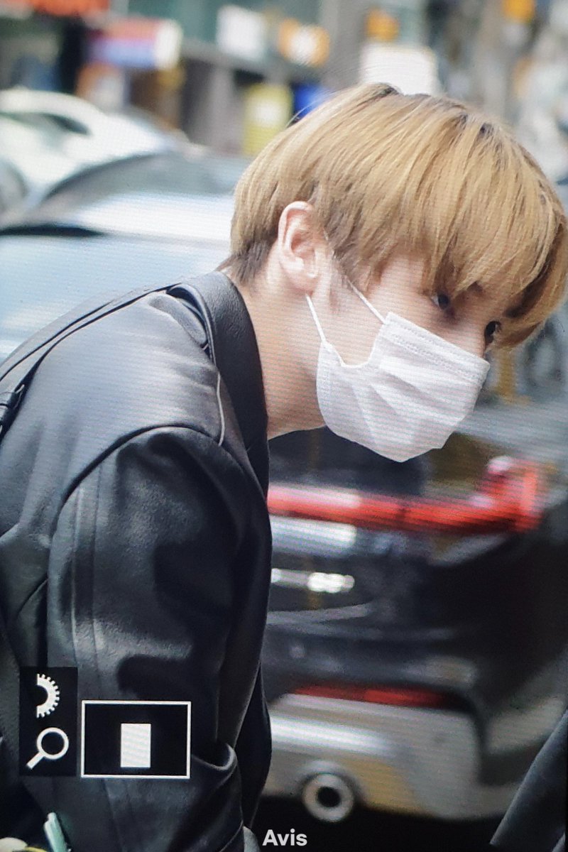 210418 시사회 출근

#휴닝카이 #HUENINGKAI
#TXT #TOMORROW_X_TOGETHER