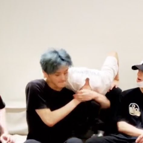Rêveuseꔛ (@14prils) on Twitter photo แคนาดาแรงมากนะช่วงนี้ เอาฉันไปต่อไม่ถูกเลย 
#markmin แคนาดาแรงมากนะช่วงนี้ เอาฉันไปต่อไม่ถูกเลย 
#markmin