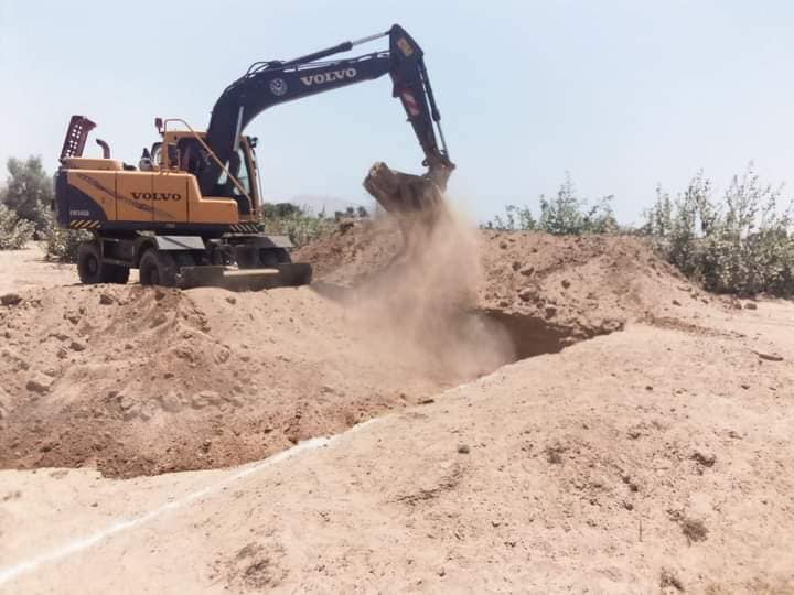 ThardeepOrg's tweet photo. District #Jamshoro April, 16-2021 #TRDP under Program for Improved Nutrition in Sindh PINS ER 3.
Community Physical Infrastructure (#CPI)Rain water harvesting pond (#RWHP) scheme initiated,
there was observed the excavation of the pond by the community with- https://t.co/hyNUAMyxFg