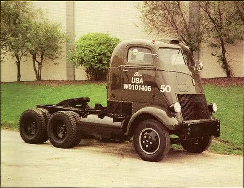 QuirkyRides's tweet image. This is a mid #1940s #Ford #COE twin engine #truck used to tow a 60ft #trailer carrying B24 bomber parts in #WW2 it was powered by 2 Mercury #V8 engines