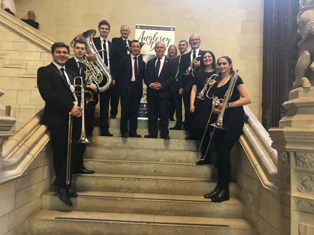 BandPorthaethwy's tweet photo. Three years ago today, the band were invited by ⁦@AlbertOwen2020⁩ to play in Westminster. Amazing day out https://t.co/lrkA711Xhy