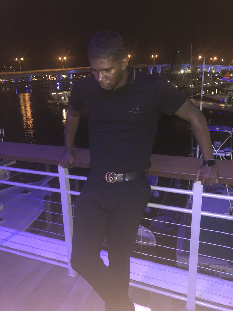 Emerson Jones (@emersonjamal_) on Twitter photo 