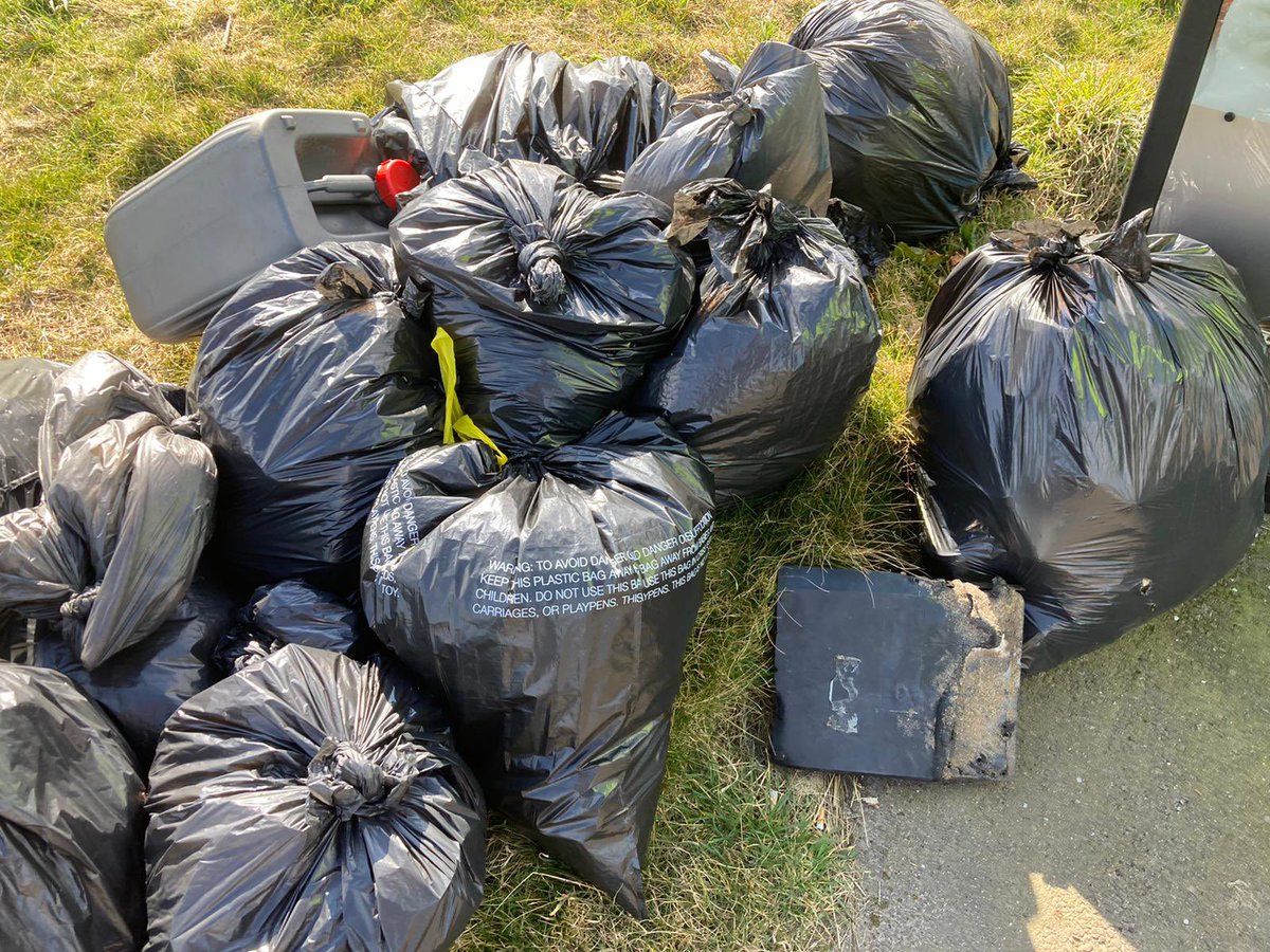 Some Sunday morning positivity to share with you all. Our President Daniel has been out with <a href="/bakerhughesco/">Baker Hughes</a> to do their bit for #jcibeachclean2021 and we are blown away by their efforts!