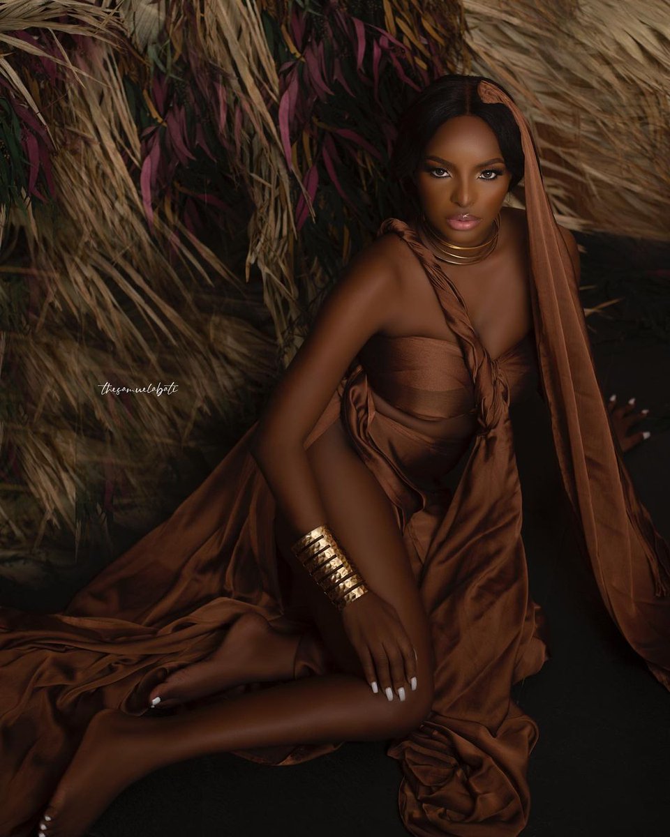 ChinaksOfLagos's tweet image. Happy birthday to Wathoni 

The former #BBNaija housemate is now an author and parenting vlogger.

HBD @wathonianyansi