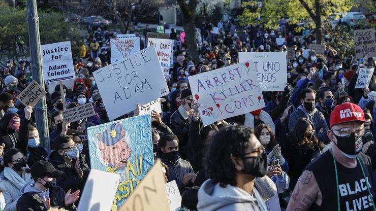 Prosecutor Who Claimed Adam Toledo Was Armed Is Placed On Leave dlvr.it/Rxvjtv via <a href="/ChiRaqLeakerz/">ChiRaqLeakerz ®</a>