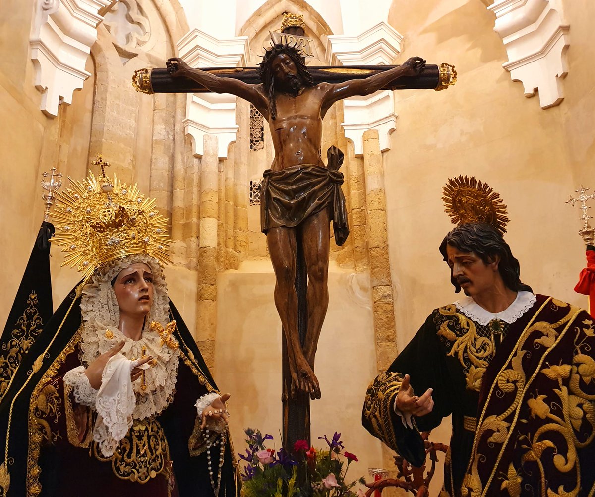 📖 "Todo tiene su tiempo, y todo lo que se quiere debajo del cielo tiene su hora" Eclesiastes 3:1 

Hoy es Domingo, Día del Señor. Tiempo Pascual. 

Santísimo Cristo de las Penas, ten misericordia de todos nosotros. 

#DiadelSeñor
#CristodelasPenas
#PenasDeSantiago 🔴⚫