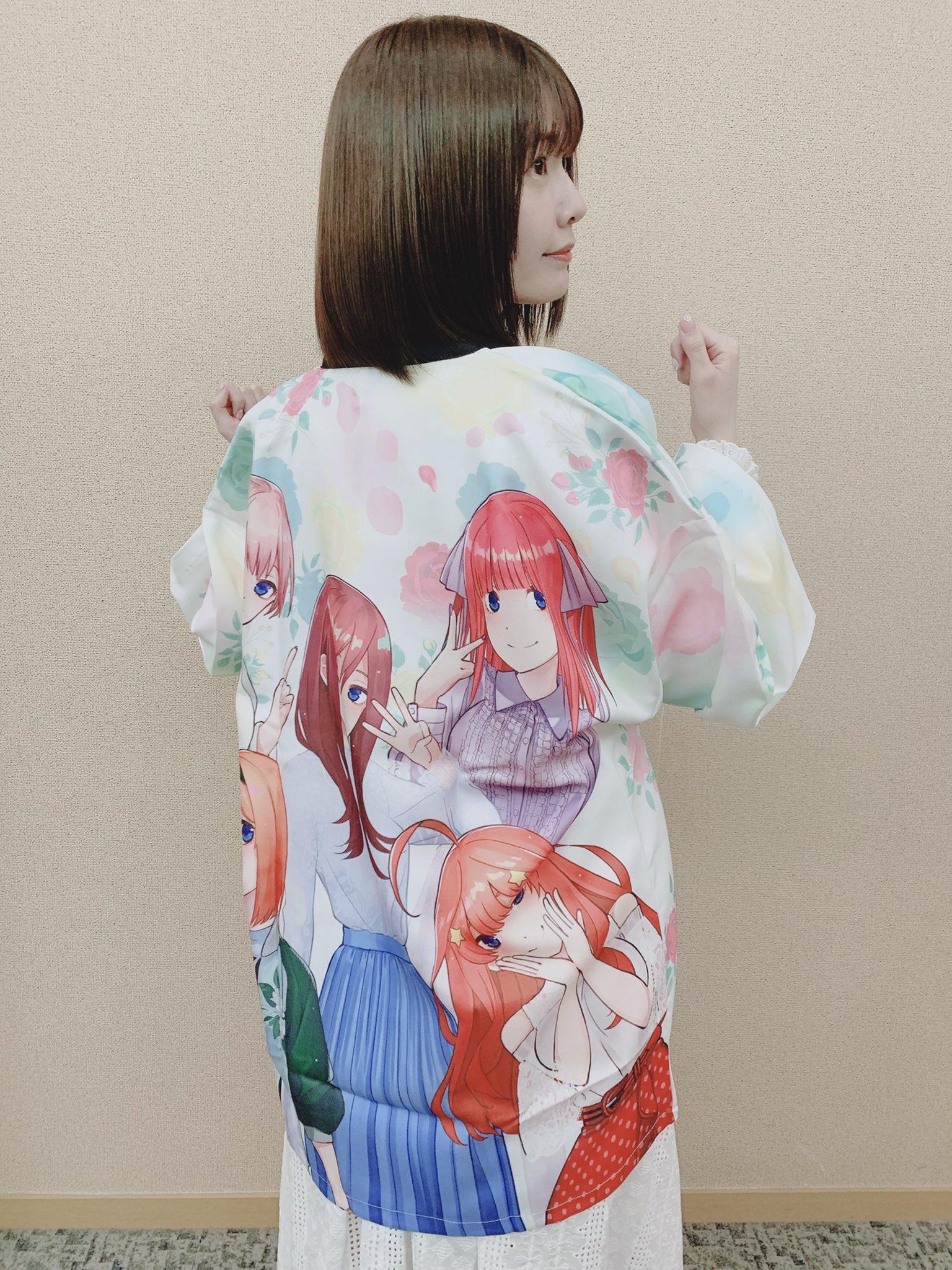 竹達 彩奈 五等分の花嫁グッズ ハッピもタペストリーも可愛いです 五等分の花嫁 T Co Xrnpv4gz1i Twitter