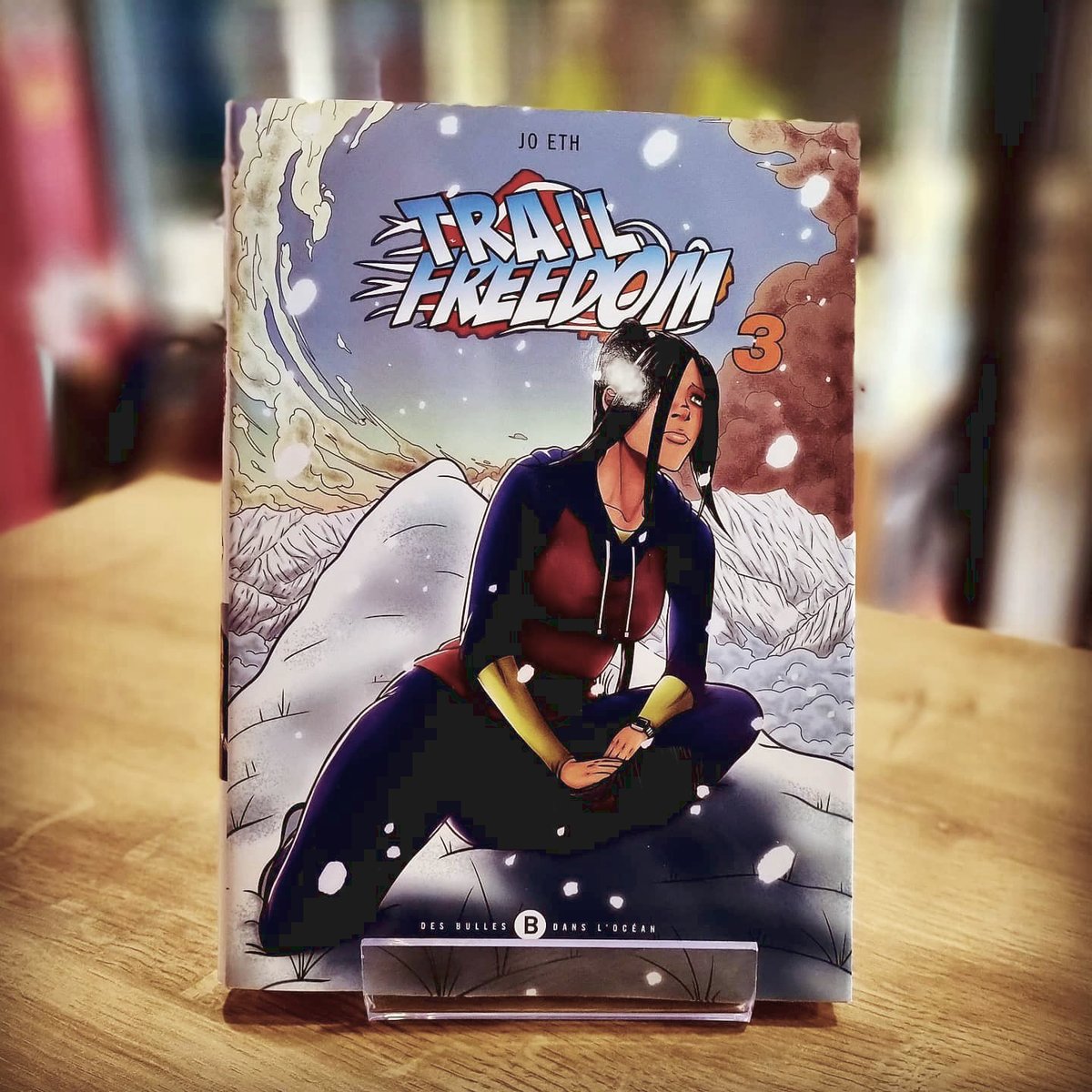 Jo_Eth_VP's tweet photo. Tome 3 dans toutes les bonnes librairies. #TrailFreedom #Mangafrançais https://t.co/n4rwCHJfNZ
