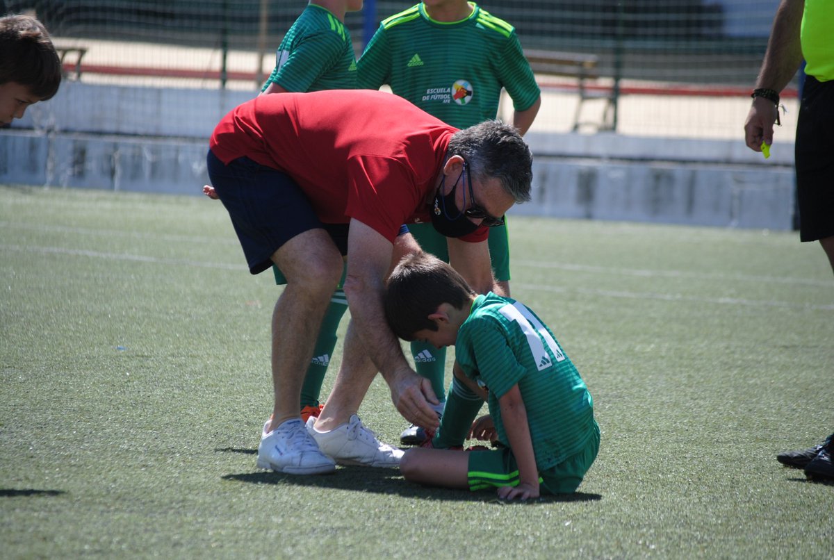 📸 Os dejamos unas imágenes de la victoria del Prebenjamín A de la Escuela de Córdoba frente al Gaspar Gálvez

¡Enhorabuena, equipo!👏🏻

#EscuelasAFE