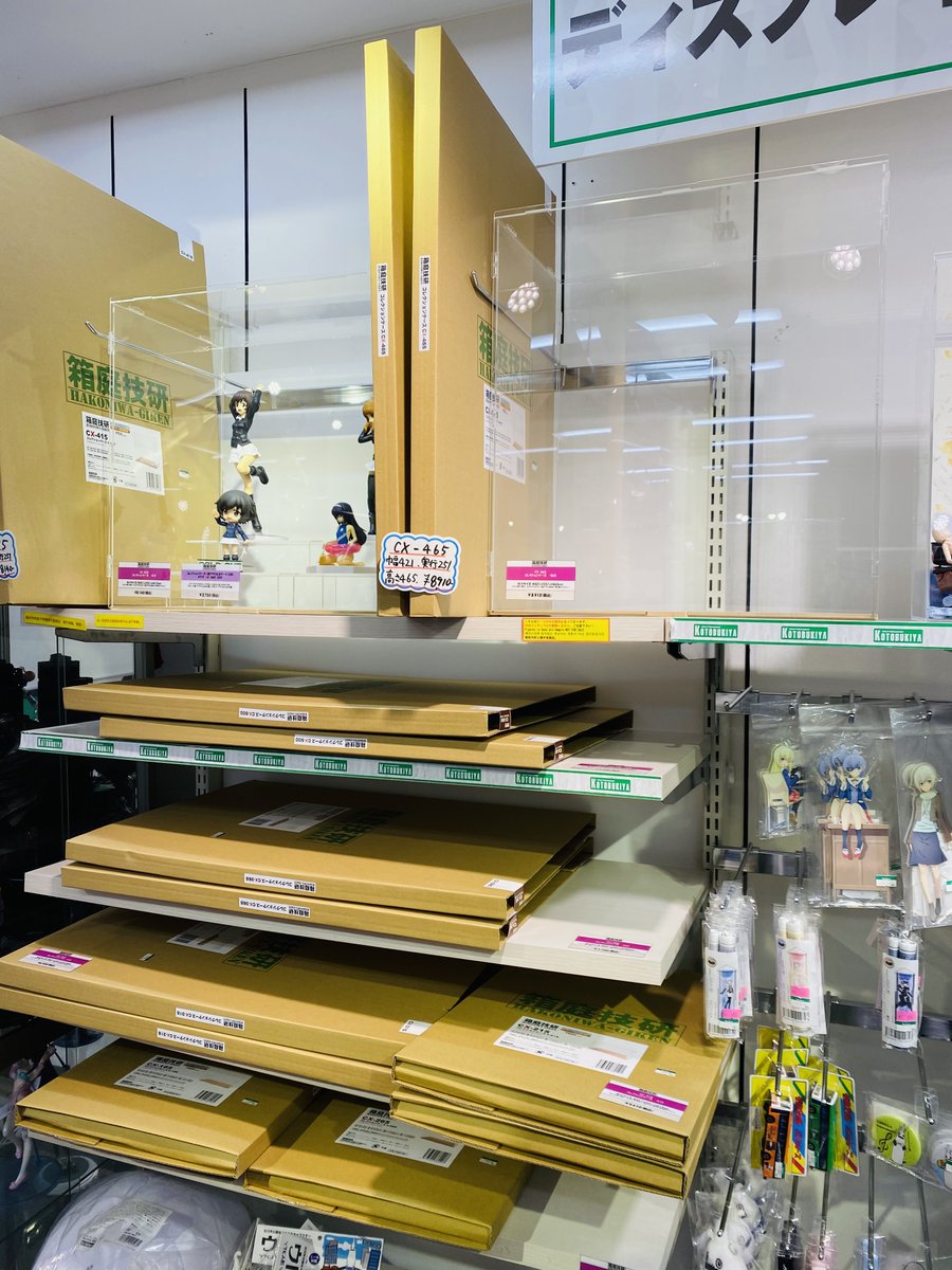 コトブキヤ秋葉原館 3階 箱庭技研 コレクションケース X 各サイズお取り扱い開始しました 紫外線の97 以上を カットする高機能な国産uvカットアクリル採用でお手持ちのコレクションを守ります ケースお探しのお客様 お見逃しなく