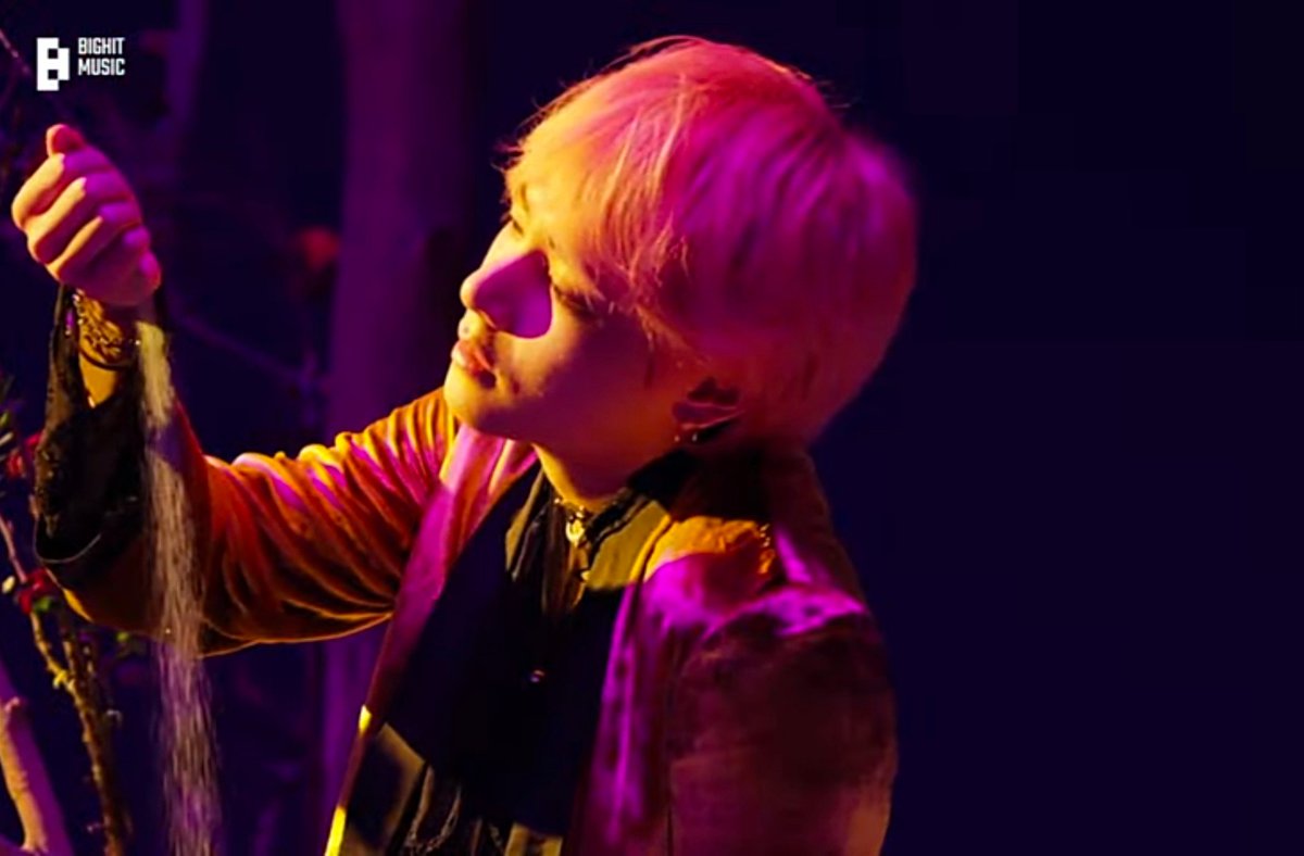 SwEkSuGa's tweet image. #vforvisual #TAEHYUNG #BANGBANGCON21