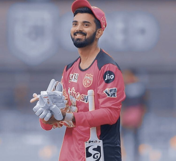 imthanigai23's tweet photo. Wishh uuu Happppyy Birthdayyy to Legend KLRAhul.......I wishing this year yo be special for uu and successsful for uuu.....😊😍😊🎂🎂🎂🍭
#1downbatsman
#2downbatsman
#3downbatsman
#4downbatsman
#wicketkeeper
#captain
#Classicplayer
#Klrahul
#HappyBirthday
@klrahul11 https://t.co/MlMQykpo1S