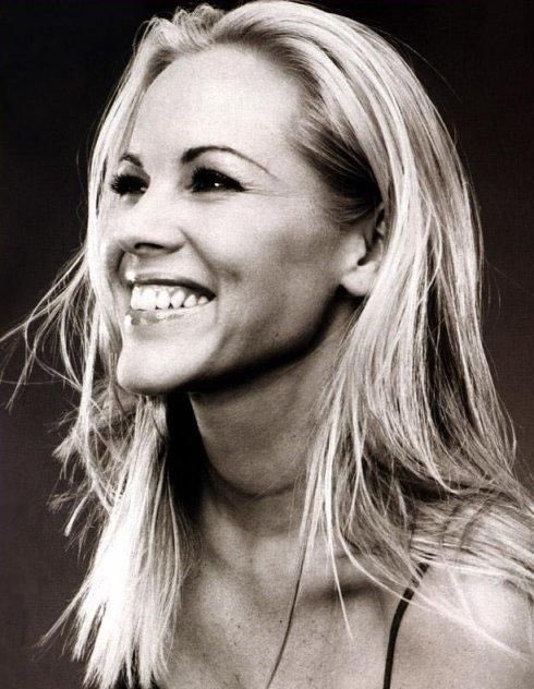 Happy birthday to the one and only maria bello! <333 