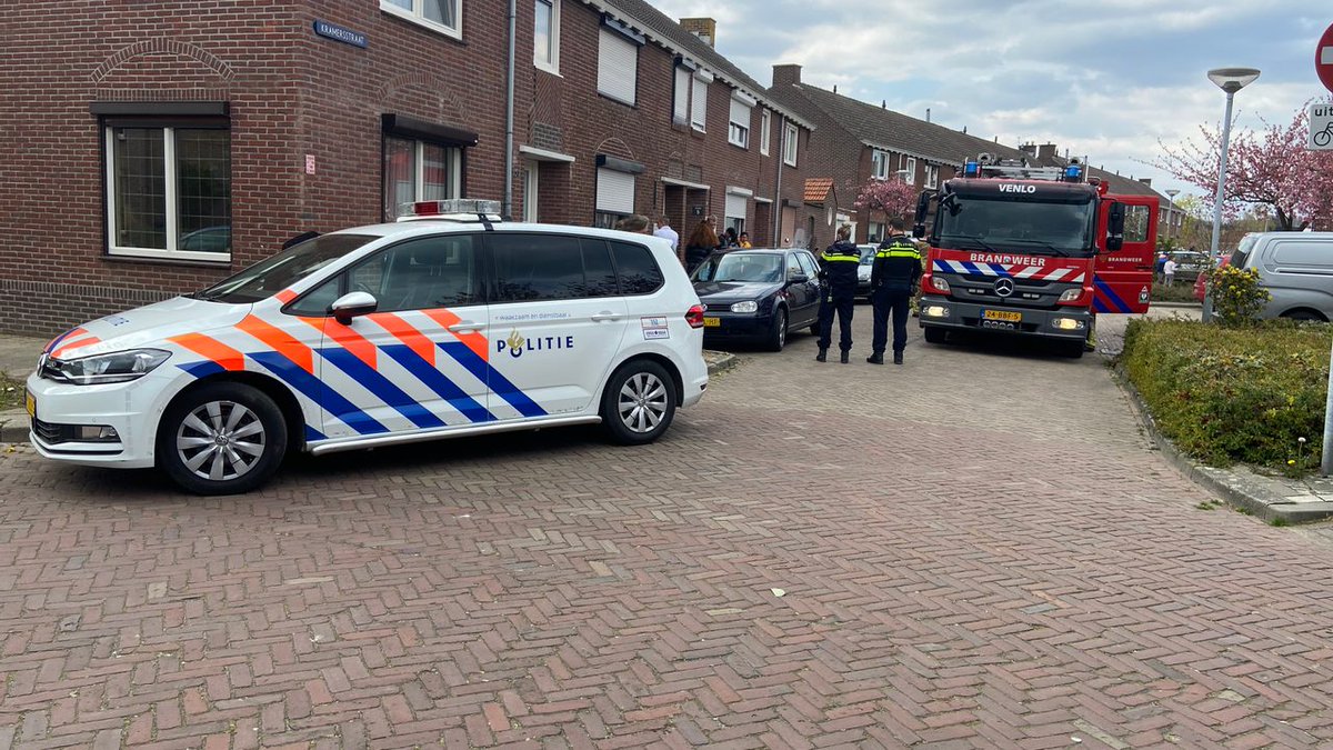 De brandweer is zondagmiddag omstreeks 16.15 uur uitgerukt voor een brand op de Kramersstraat in Venlo-Noord. ..
