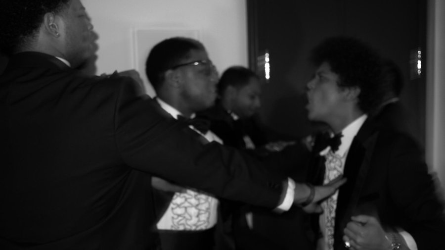 marschives's tweet photo. #MarsFlashback
๐ธ Bruno Mars and his beloved band; the Hooligans, let off some steam on a night out in these series of iconic Twitter photographs he posted on December 11, 2012. Well, sometimes he really got to remind everyone who the boss is, no?
ยฉ Bruno Mars, the #SexDragon. https://t.co/TBMovbxrP7