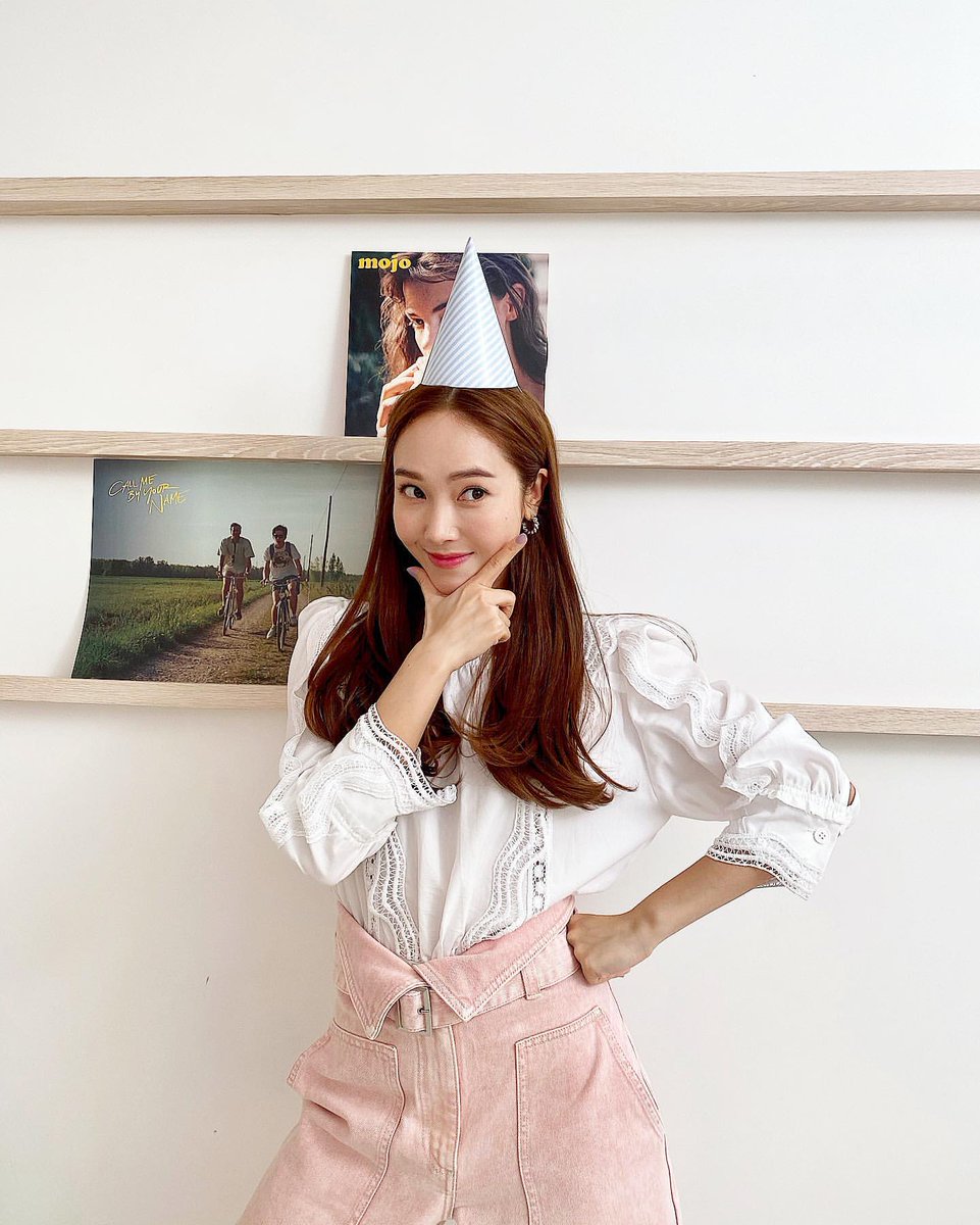 Sica_Wonderland's tweet photo. HBD เจสสิก้า เมนหนึ่งเดียวของฉัน ของให้ใช้ชีวิตอย่างมีความสุข อยากทำอะไรก็ทำที่มีความสุข พร้อมสนับสนุนทุกอย่าง👸💛🎂
#OurStarJessicaDay
#BlossomInSpringWithJessica https://t.co/eg6KZA2gAu
