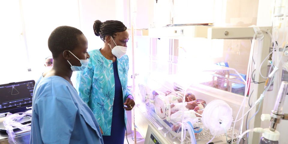 Kisii County waives hospital bills for new mother of quintuplets  bit.ly/2QdX9aL