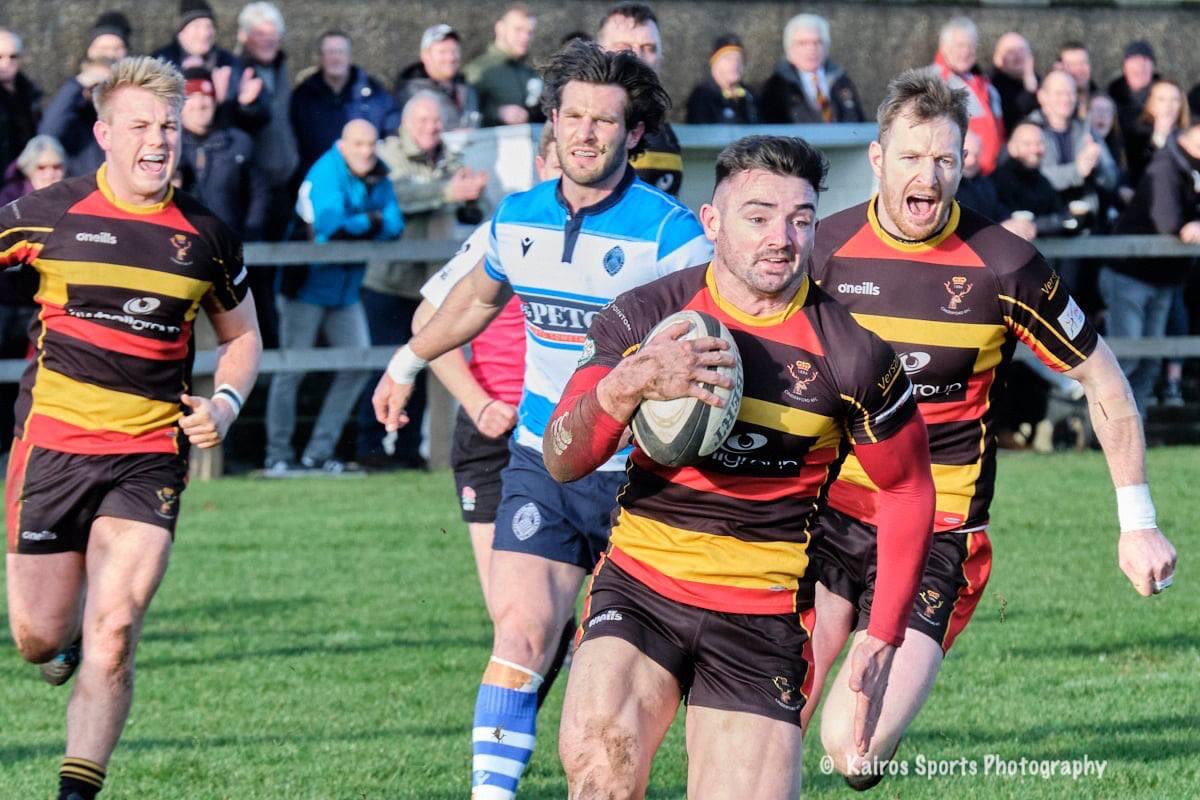cinderfordrfc's tweet photo. Shoutout to @MrSamSmith_ who makes his debut for @HartpuryRFC today! 

Go well brother, reward for all the hard work 🦌 best of luck to @Dalemon118 and @george_porter1 who also play #cindyindisguise ⚫️🔴🟡 https://t.co/OHMid8iEOZ